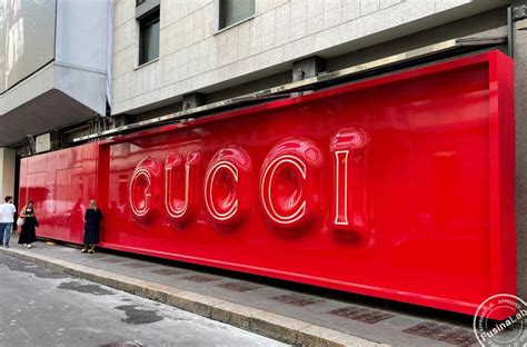 gucci store milano via montenapoleone|gucci via monte napoleone store.